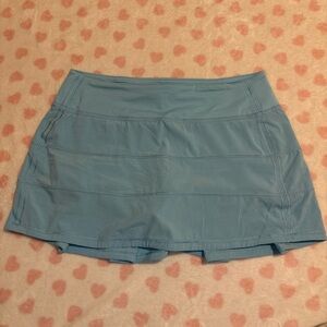 Lululemon pace rival skirt blue size 6 
$78 retail sold out color!